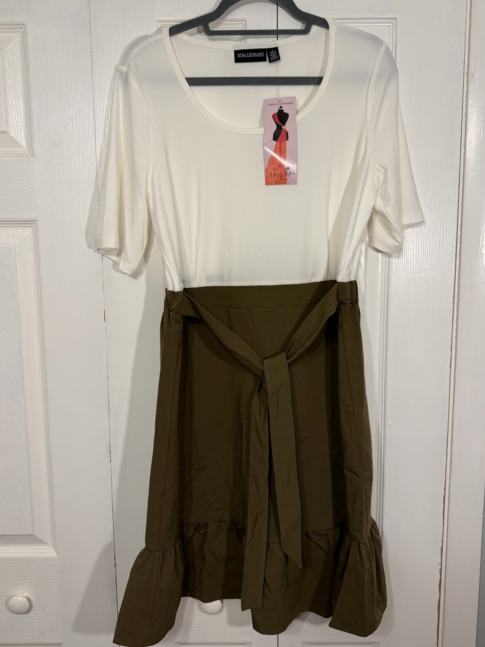 NWT Nina Leonard Color Block Tie Waist Dress Size L White Olive